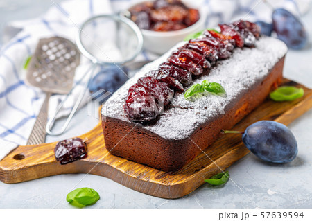 Cake with spiced plums. 57639594