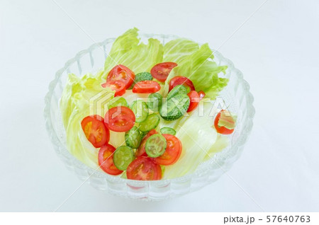マイクロキュウリとトマトのサラダの写真素材
