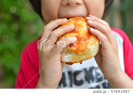ピザパン 子供 男の子 手作り Pizza bread ピザパン 子供 男の子 手作り Pizza bread 57641997