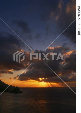 白草公園からの夕景 57643981