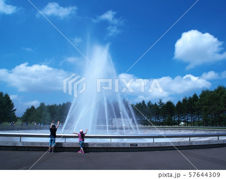 美しい海の噴水 美しい海の噴水 57644309