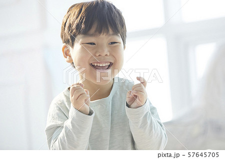 子供　ライフスタイル 57645705