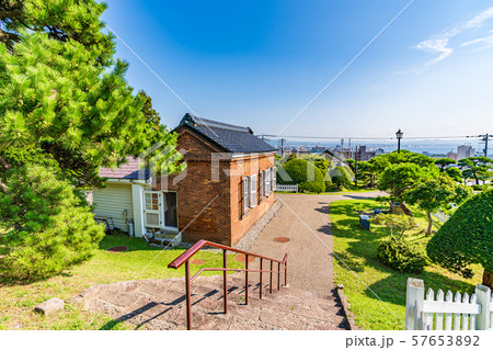 北海道の夏 元町配水場 番人詰所と函館市内の風景 57653892