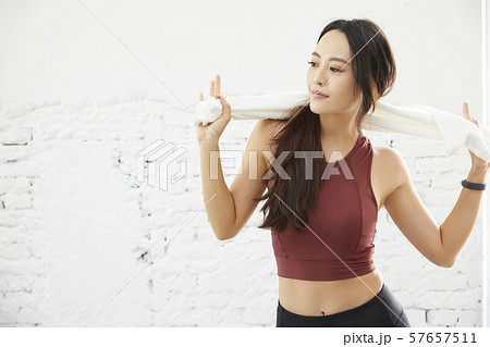 女性 アスリート 女性 アスリート 57657511