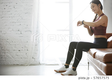 女性 アスリート 女性 アスリート 57657575