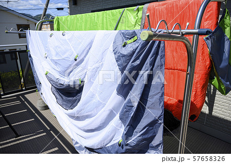 テントやシュラフを干す 57658326
