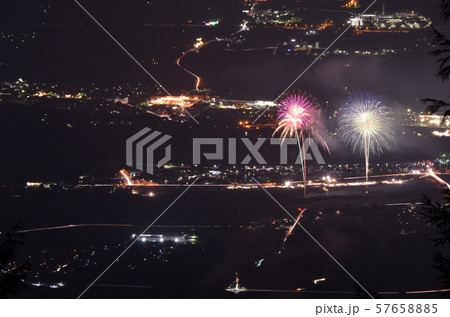 甘利山から望む武田の里にらさき花火大会 57658885