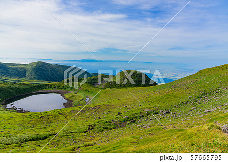 鳥海山 鳥海湖 鳥海山 鳥海湖 57665795