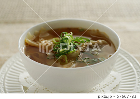 ワンタンスープ 57667733