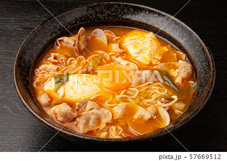 スンドゥブラーメン スンドゥブラーメン 57669512