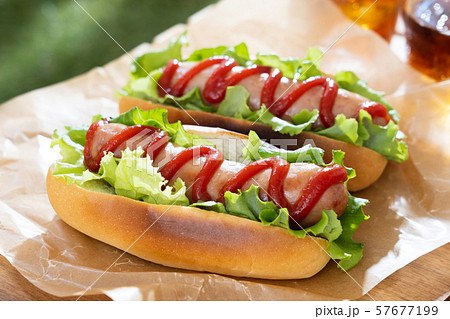 ホットドッグ 57677199