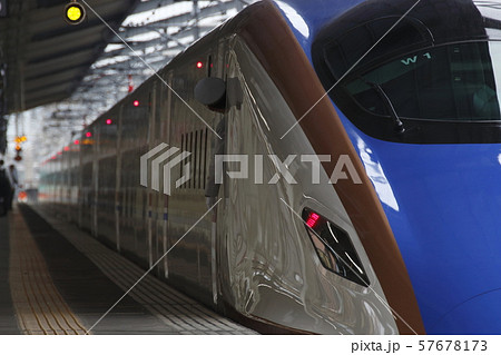 高崎駅:北陸新幹線の発車風景 高崎駅:北陸新幹線の発車風景 57678173