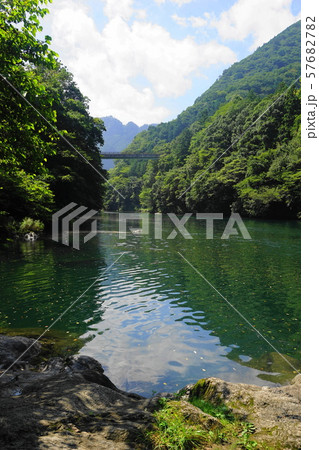 9月奥多摩町59数馬峡橋と白丸ﾀﾞﾑ湖・湖畔遊歩道 57682782