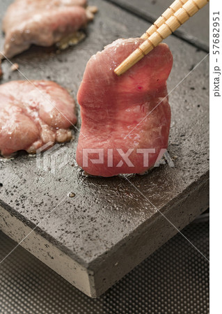 【焼肉】 57682951