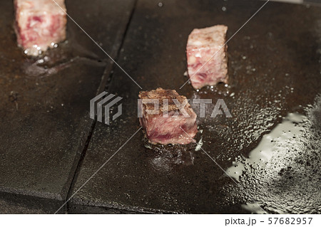 【焼肉】 【焼肉】 57682957