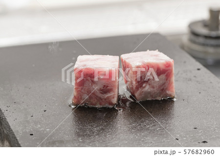 【焼肉】 57682960
