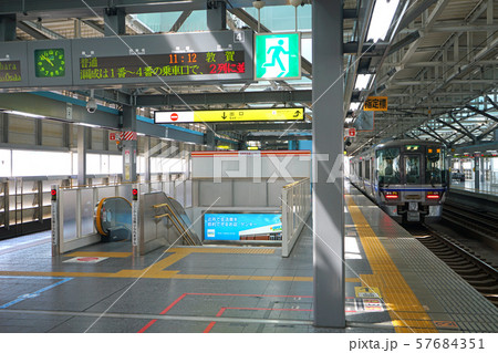 福井市風景　福井駅構内 57684351