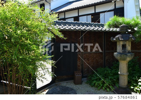 やきもの散歩道　常滑 57684861