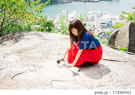 若い女性 観光 尾道 女子旅 57690402