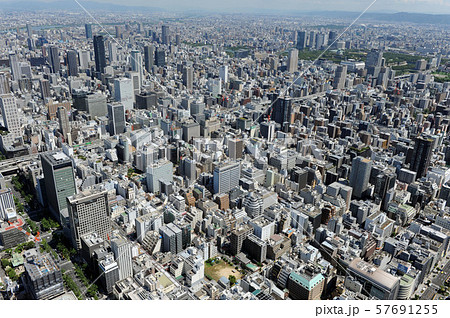 大阪市街を空撮 57691255