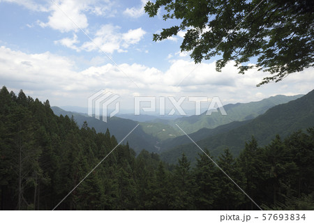 三峯神社 遥拝殿から望む秩父山系 三峯神社 遥拝殿から望む秩父山系 57693834