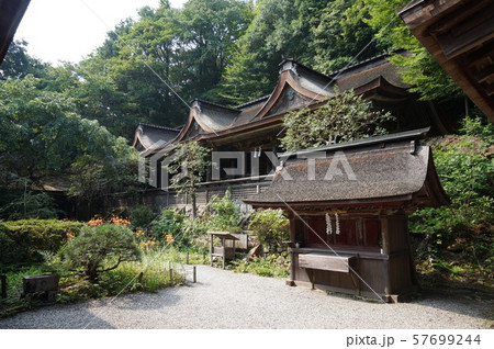 【世界遺産 紀伊山地の霊場と参詣道】国指定重要文化財・吉野水分神社の境内　奈良県吉野郡吉野町 57699244