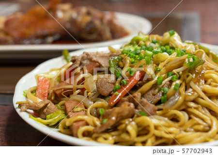 沖縄県久米島の名物焼きそば 57702943