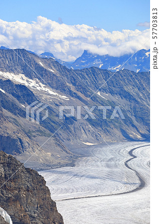 スイス、ユングフラウヨッホ からの氷河の風景 57703813