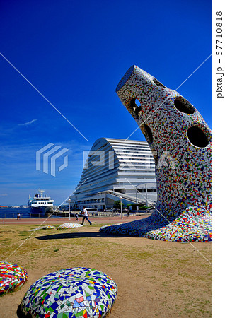 神戸メリケンパークの「オルタンシアの鐘」 57710818