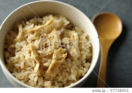 炊き込みご飯 炊き込みご飯 57716053