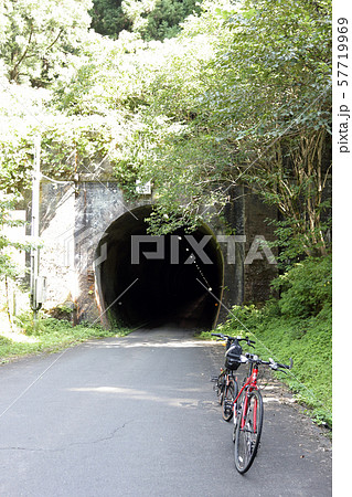 旧北陸本線跡地 山中トンネル(福井県 南越前町) 57719969