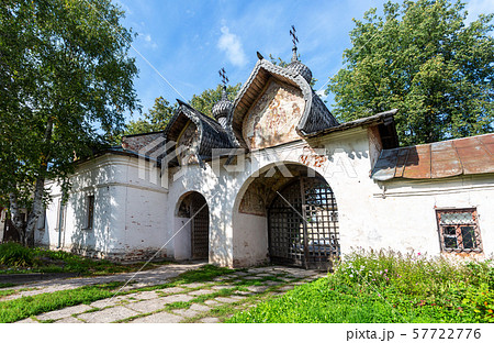 Gate of Znamensky Cathedral in Veliky Novgorod, 57722776