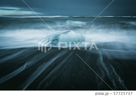 アイスランドの風景 アイスランドの風景 57725737