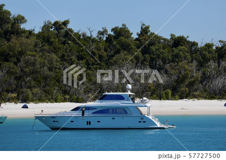 オーストラリ・ハミルトン島 57727500