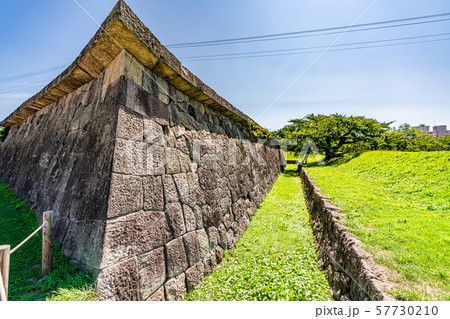 北海道の夏 函館 特別史跡 五稜郭跡 半月堡(はんげつほ) 57730210
