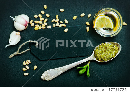 pesto pesto 57731725
