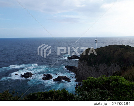 足摺岬灯台風景(横、高知県) 足摺岬灯台風景(横、高知県) 57736194