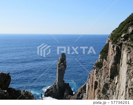 柏島観音岩（横、高知県） 57736201