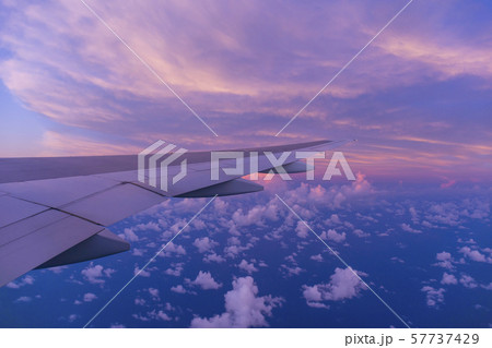 フライト　ドラマチック　離陸　 57737429