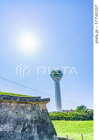 北海道の夏 函館 特別史跡 五稜郭から望む五稜郭タワー 北海道の夏 函館 特別史跡 五稜郭から望む五稜郭タワー 57740107