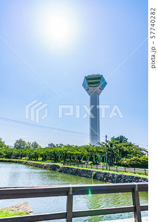 北海道の夏 函館 五稜郭から望む五稜郭タワー 北海道の夏 函館 五稜郭から望む五稜郭タワー 57740282