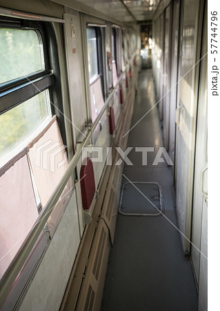 Interior view of the corridor in the compartment in the train 57744796