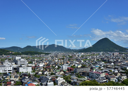 香川　丸亀の町並み 57746445