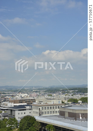 奈良市街地の都市風景 57750671