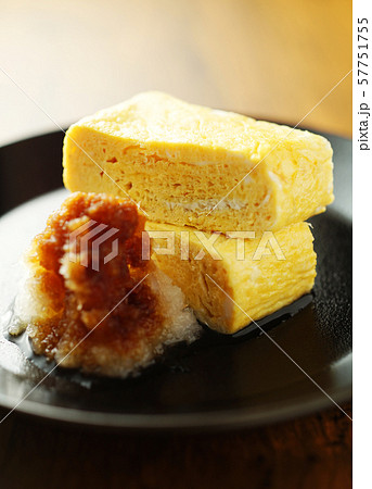 だし巻き卵 大根おろしを添えて だし巻き卵 大根おろしを添えて 57751755