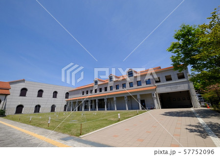 安曇野市豊科交流学習センター 57752096