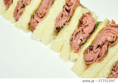 ローストビーフサンド 57752397