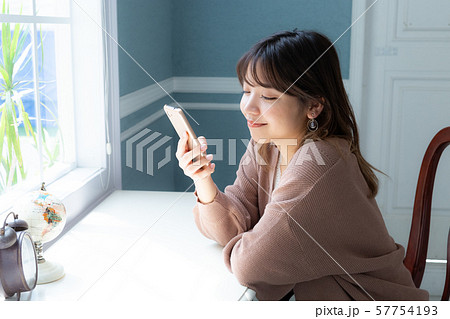 スマホ コミュニケーション スマホ コミュニケーション 57754193