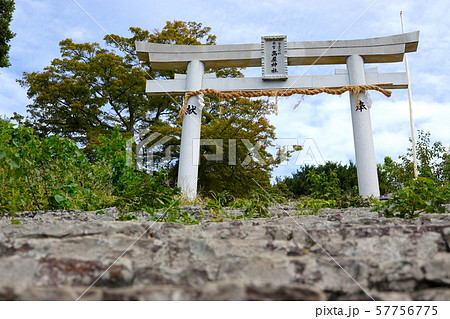 高屋神社本宮 天空の鳥居 天空の参道 香川県観音寺市 高屋神社本宮 天空の鳥居 天空の参道 香川県観音寺市 57756775