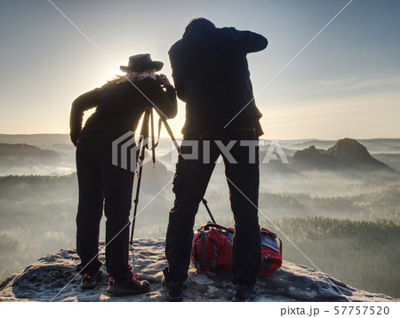 Two photographers discuss and share my Two photographers discuss and share my 57757520
